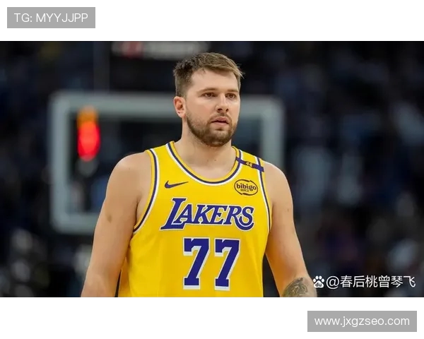 弗拉格本季场均18.9分6.5板4.2助表现出色 成为东契奇后首位新秀核心球员